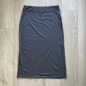 Icebreaker cool-lite merino wool midi skirt